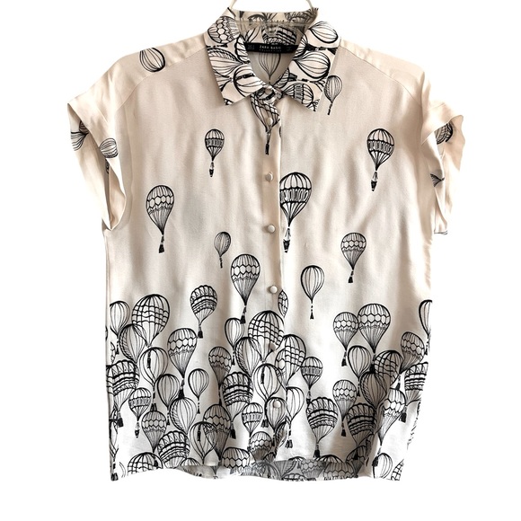 Zara Tops - Zara Basic Small hot air balloon button down short sleeve collared blouse
